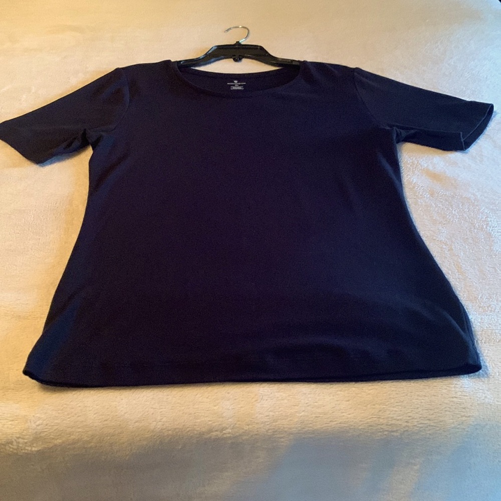 *NWOT black stretchy short sleeves t-shirt, Size XXL